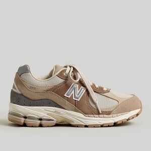 New Balance 2002R Sneaker in Driftwood Sandstone Madewell